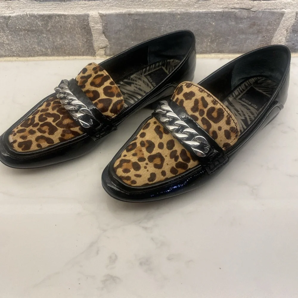Dolce‎ Vita Black Slip On Loafers w/ Leopard Calf Fur Silver Chain Sz 7